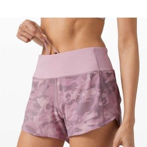 Lululemon incognito, camo pink taupe, multicolor shorts EUC 4